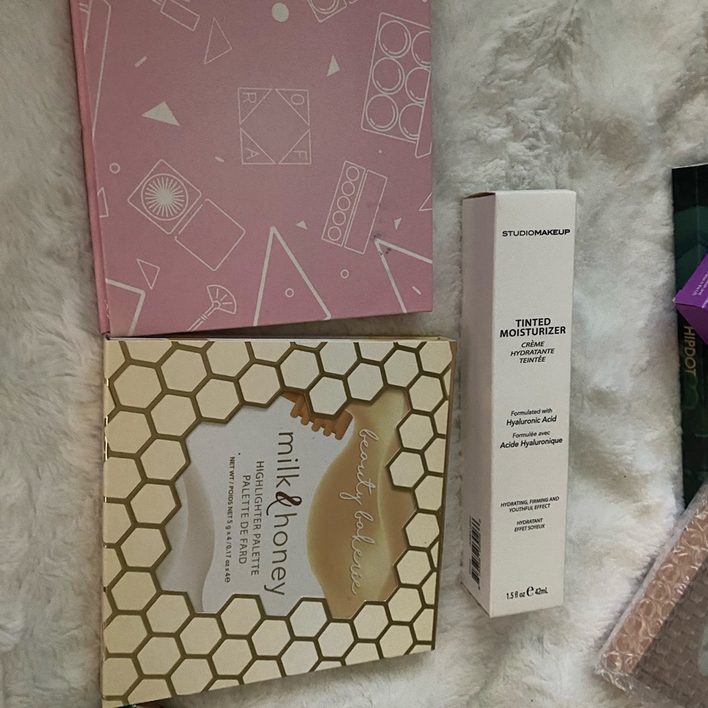 Makeup bundle